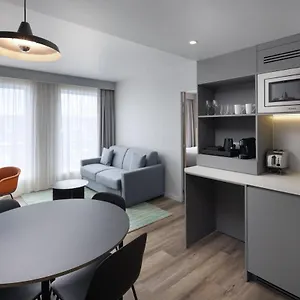 מלון By Marriott Paris Charles De Gaulle Airport, רואיסי-אן-פרנס